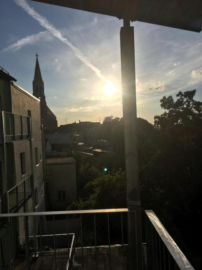 Zur Krone Neuotting Bagian luar foto